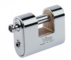 A rounded padlock, such as Viro Panzer, is more difficult to grip and manipulate.