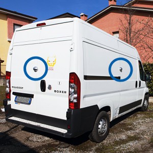 "Viro Van Lock" can be used either on the rear door or on the side door.